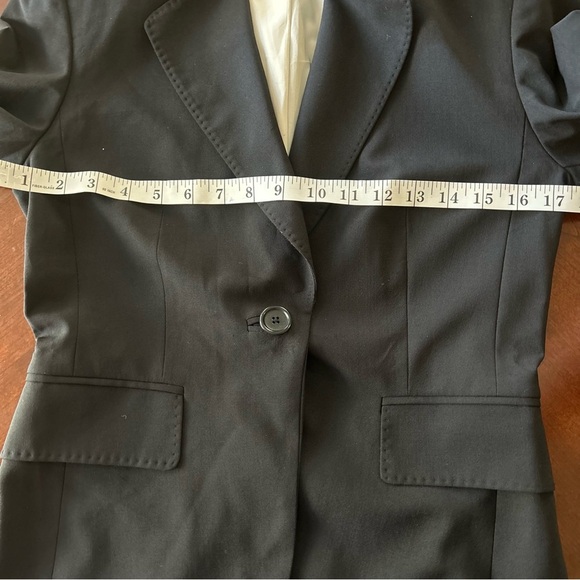 Banana Republic | Women's Black Wool Blazer - Picture 8 of 9